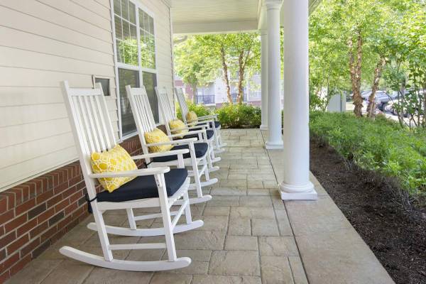 $2,387 / 1br - 842ft2 - Microwave, Garbage Disposal, Breakfast bar, Dens (Woburn)63996403526914122