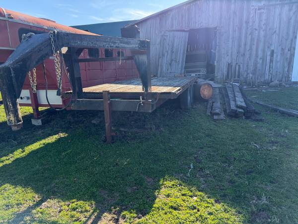 Goose neck flat bed 1