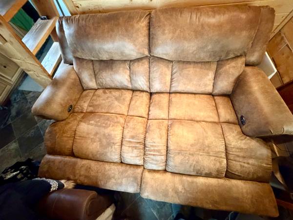 Reclining sofa 1