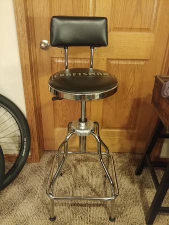 CRAFTSMAN Hydraulic Adjustable Stool - $60 (East Peoria)62941309706753121