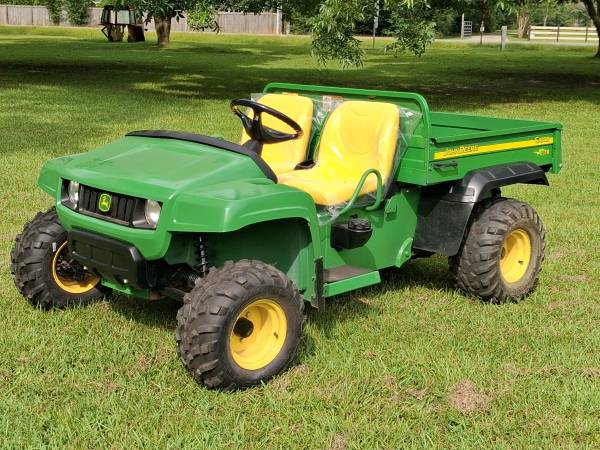 John Deere Gator TX 4x2 1