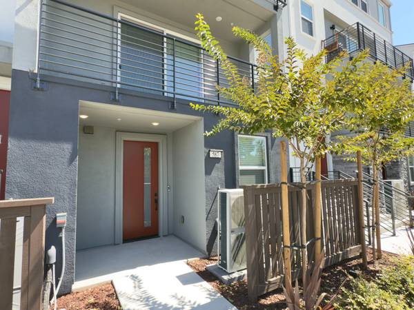 $5,000 / 3br - 1536ft2 - Townhouse nueva disponible en alquiler - 587 Redberry Way a pasos de Santa Row (san jose west)63622958305411121