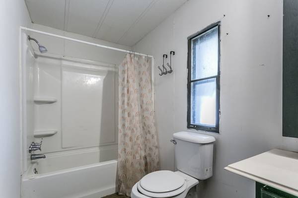 $150,000 / 2br - 1040ft2 - ¡Financiamiento del Propietario Disponible! ¡Casa de más de 1000 pies cuadrados en media hectárea! (Cameron)63884892077441122