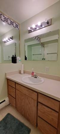 $700 / 5br - Large room for rent in house (Orchard Homes)63656941642625124