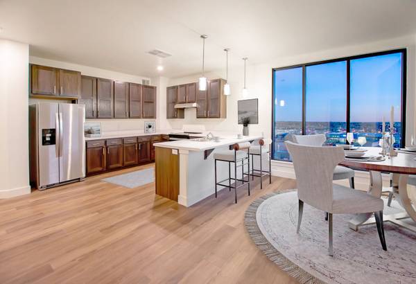 $1,772 / 2br - 908ft2 - Walk-In Closets, Central Heating & Air, Kitchen Pantry (1609 Zebulon Dr, Colorado Springs, CO)63687154376321120