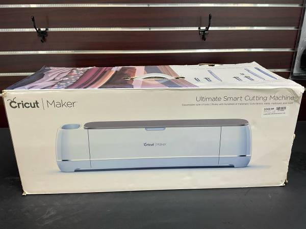 CRICUT MAKER ULTIMATE SMART CUTTING MACHINE 1