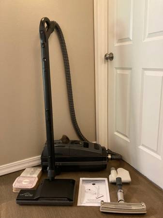 Electrolux Aerus Lux Legacy Canister Vacuum Cleaner  CLEAN  ONE OWNER - $500 (Camano Island)63471370753539120