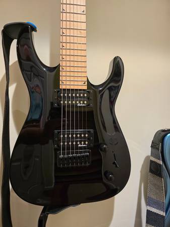 Jackson JS22-7 DKA-M (SE) 7-string Electric Guitar, Black - $220 OBO 1
