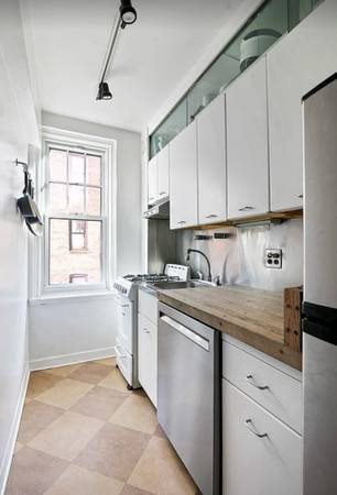 $1,695,000 / 1br - 801ft2 - CHARMING 1 BEDROOM CONDO (New York)63945497674755122