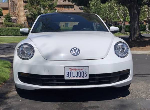 2016 VOLKSWAGEN BEETLE EN VENTA - $17,500 (santa rosa)63483051238273121