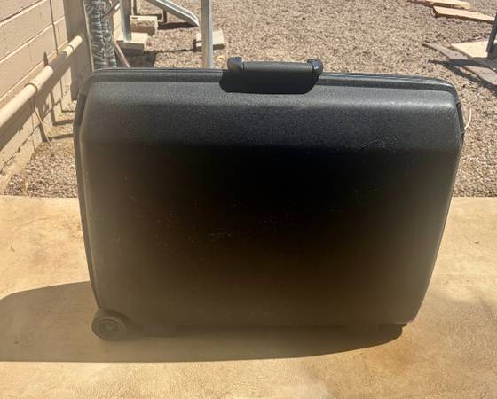 Samsonite Suitcase 1