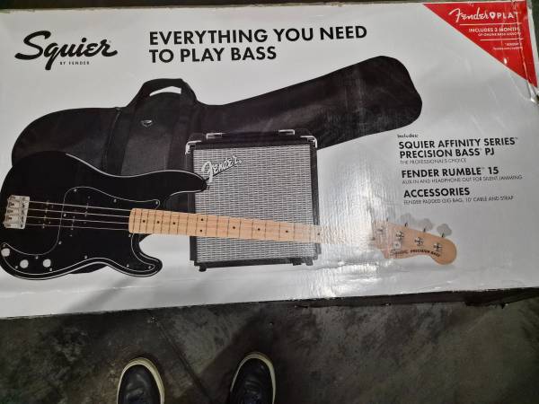 Fender Squier Affinity Series Precision Bass PJ Pack, with Amp & More, 1