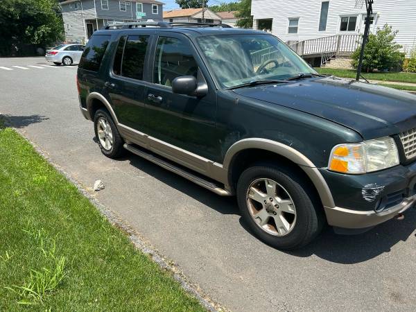 Explorer Eddie Bauer Ford 2004 - $1,800 (Staten Island)63614278167299121