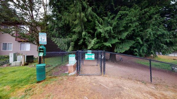 $1,799 / 2br - 911ft2 - Fitness Center, Off Street Parking, Dog Park, Garages Available (Paine Field-Lake Stickney)63852579102851122