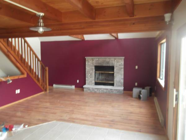 $1,250 / 4br - Chalet - 4br/2bath Two Huge Garages in Dingman Twp (Poconos, PA)63951425167747123