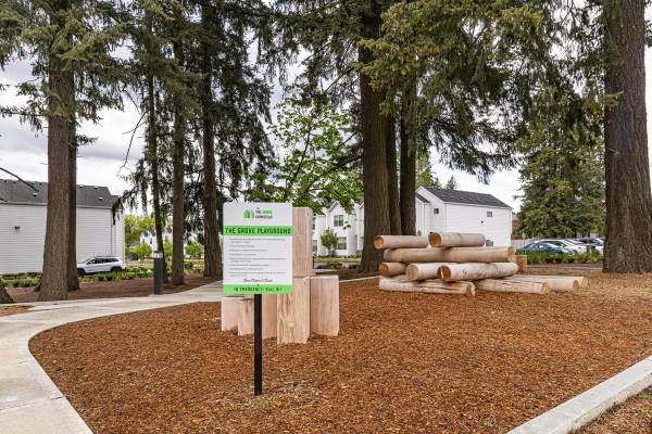 $1,841 / 2br - 995ft2 - It's Easy To Love Where You Live  When It's At The Farmstead! (Fircrest)63831466440579123