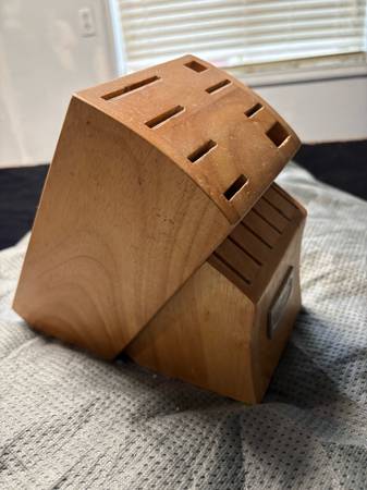 Kitchen Knife holder 1