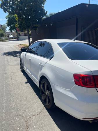 2012 Jetta 2.5 se - $7,000 (Pasadena)63623857587587124
