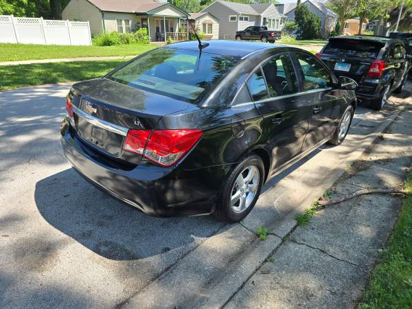 2013 CHEVY CRUZE LT ..... LIMPIO ... FUNCIONA EXCELENTE - $3,900 (Oak lawn)63624863590017123