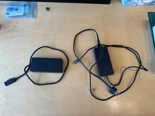 Microsoft Surface Dock 1