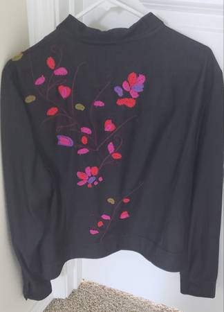 Jacket Women's Unique with Embroided Flowers 1