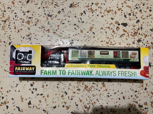 Fairway Remote Control Tractor Trailer (Very Rare)"Great Holiday Gift" 1