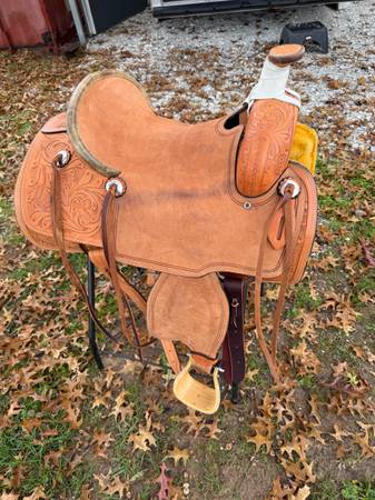 14&1/2” Circle T Roper 1