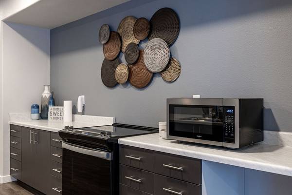 $1,800 / 444ft2 - New Specials On Selected Units!! Call Today!!! (santa clara)63686067839361124