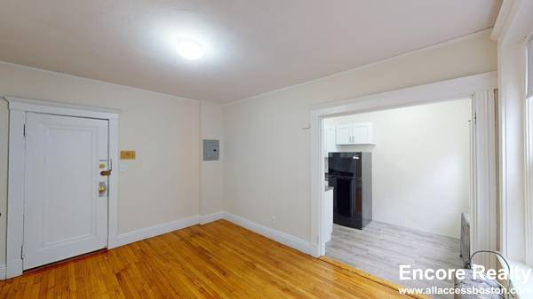 $2,450 / 1br - 599ft2 - NO FEE! Renovated 1 bed w/ low move-in costs. (Fenway)63856339490051123