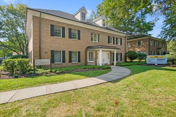 $495 Beautiful Office in Highly Desirable Office Building (Newburgh)64035735241474120