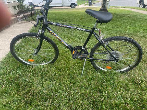 Huffy Mountain Trail Bike - $65 (Woodbridge)
