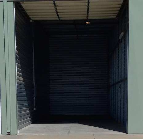 RV storage garage unit for rent 650s/f 1