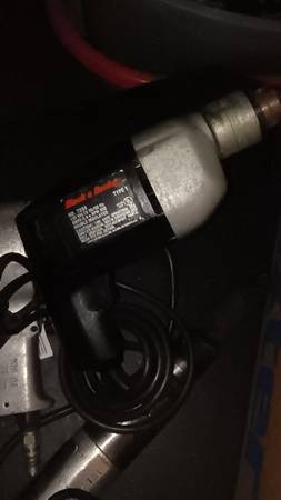 Black and Decker Drill 1