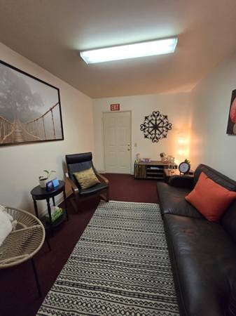 Office Space Available for Sublease in Manhattan Beach!!! 1