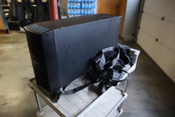 Bose Acoustimass 16 Serie II, subwoofer y cables - $100 (Tacoma)63471460123393120