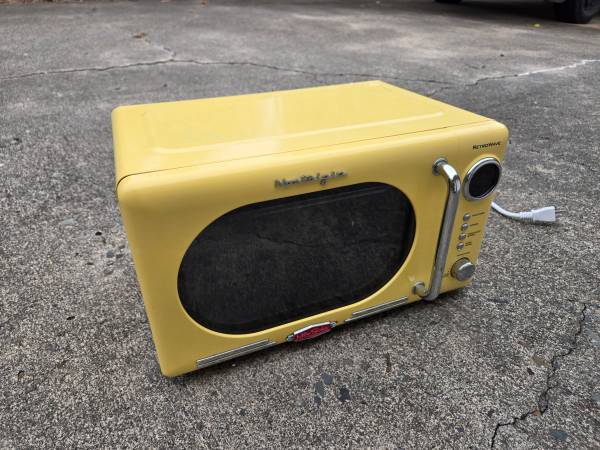 Microwave like new! 1