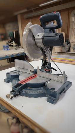Bosch 12" compound miter saw 1