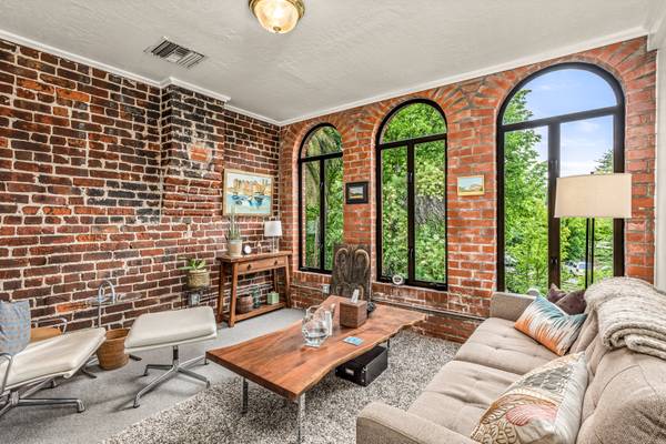 Private Office on San Anselmo Avenue 1