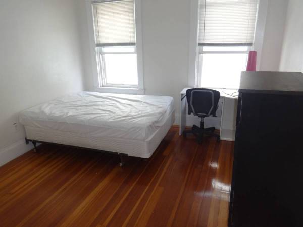 $900 / 4 habitaciones - 1150 pies cuadrados - Habitación amueblada, servicios incluidos, 1 de agosto, excelente ubicación (Federal Hill)63348338720513122