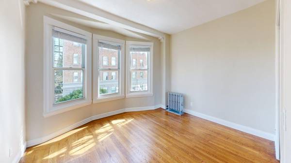 $800 / 1br - 9456 225th St, Queens Village, NY (Queens Village, NY)64023718228355124