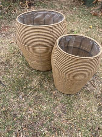 Large Planter Baskets 1