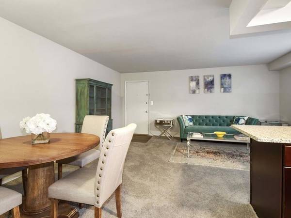 Estudio de $1,105 1/BA, administración de propiedades en el lugar, mantenimiento en el lugar (109 G North Rock Glen Road, Baltimore, MD)63654692017153121