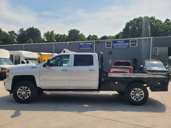 2019 Chevrolet Silverado 3500 LTZ Z71 Diésel 4x4 con Cama Plana y Laterales Bajos SRW - $42,700 (Peachland)63470254149379121