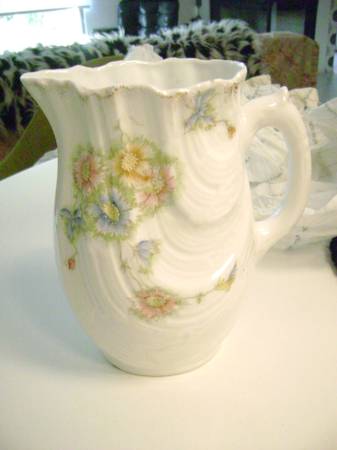 porcelain pitcher 1