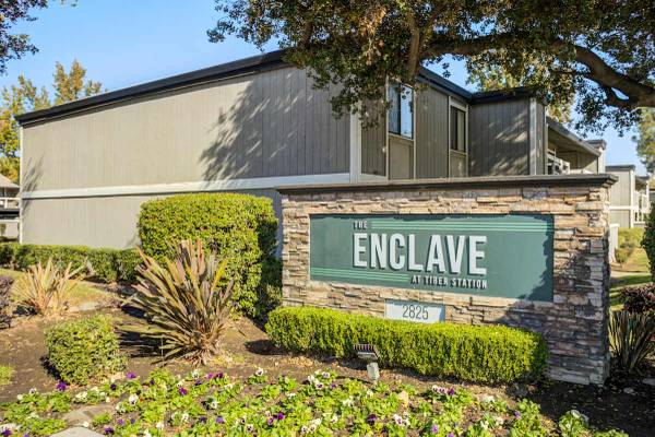 $1,584 / 1br - 650ft2 - Ceiling Fans, Swimming Pool, Pet Stations (2825 Tiber Dr, Sacramento, CA)64043838351234122