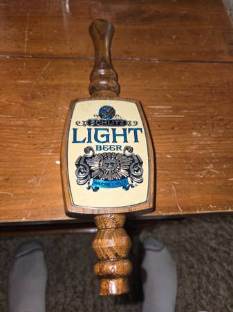 Wooden schlitz light beer tap 1