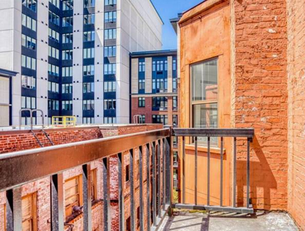 $999 CALL for 1 FREE MONTH! Studio + Gas Heating, Online Rent Payment (Downtown Portland)63820848599043124