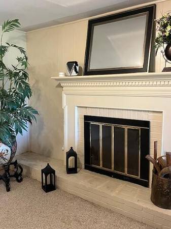 $1,750 / 2br - 1900ft2 - Beautiful Walk-out Apt. on Golf Course; Incl Utilities (Springfield)63896392853635120