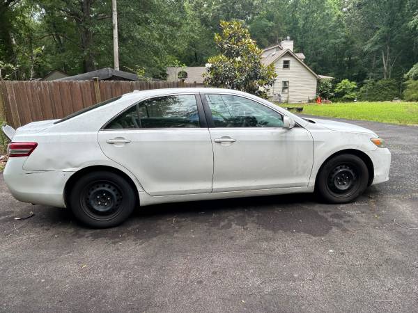 2011 Toyota Camry LE – Clean Title (Cash Only) - $3,000 (Conyers)63620170471041121