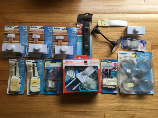 BABY SAFETY DEVICES (SAFETY 1ST) 1